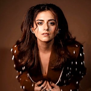 Ridhi Dogra