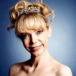 Riki Lindhome