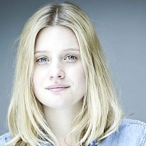 Romola Garai