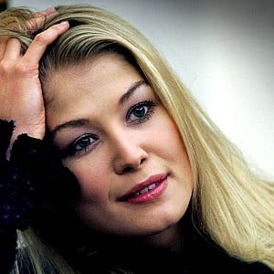 Rosamund Pike