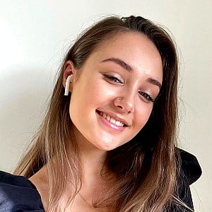 Rosie Lewis