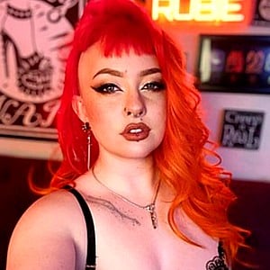 Rubie Hellia