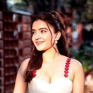 Rukshar Dhillon