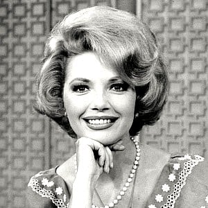 Ruta Lee