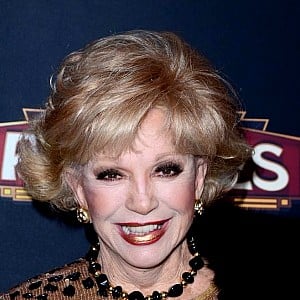 Ruta Lee