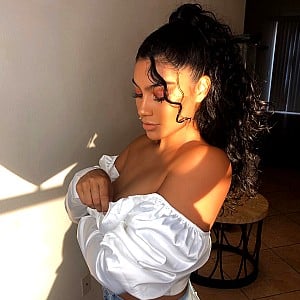 Sabrina Avelar