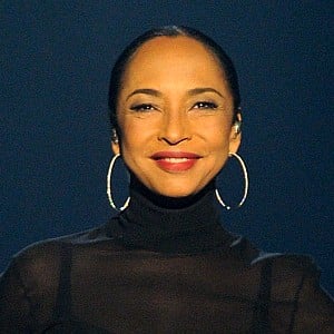 Sade Adu