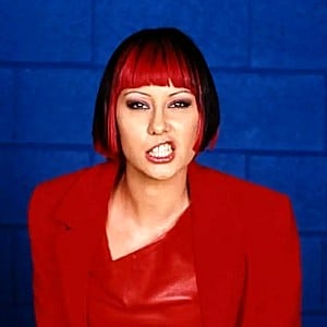 Saffron (singer)