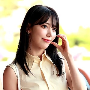 Sakura Miyawaki