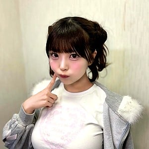 Sakura Momo