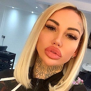 Sallie Axl