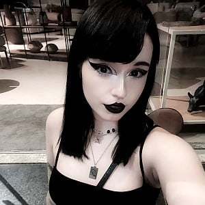 Sally (Onlyfans)