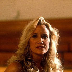 Sally Kirkland