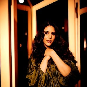 Saloni Khanna