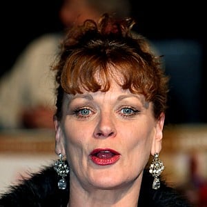 Samantha Bond