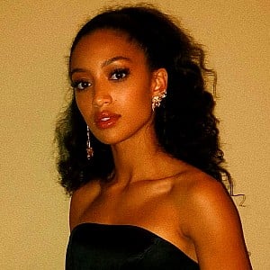 Samantha Logan