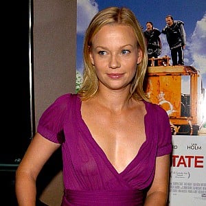 Samantha Mathis