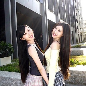 Sandy And Mandy Twins