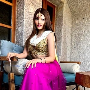 Sanjna Suri