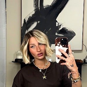 Sara Alvarez (Influencer)