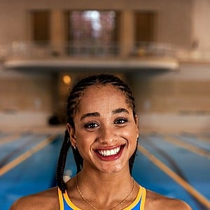 Sara Curtis