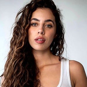 Sara De La Torre