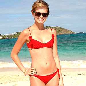 Sara Paxton