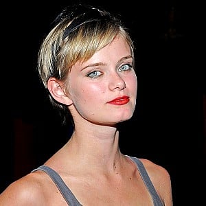 Sara Paxton