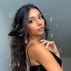 Sara Wolf