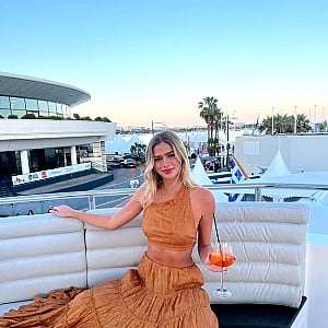 Sarah Hands