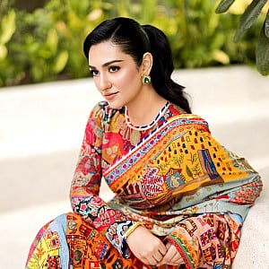 Sarah Khan