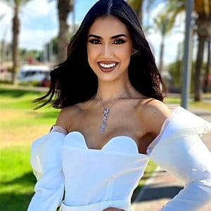 Sarah Loinaz