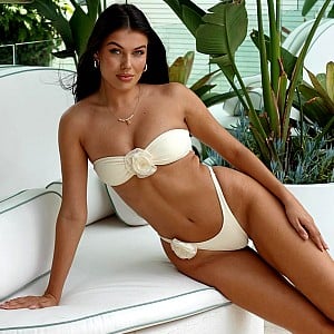 Sarah Smith (Model)