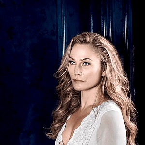 Sarah Wynter
