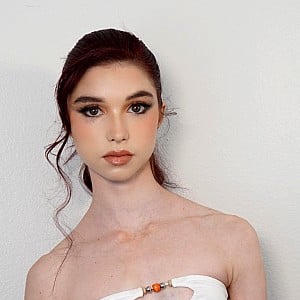 Savanna Blau
