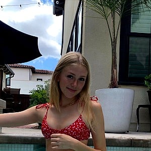Savannah Chestney