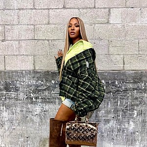 Savannah James