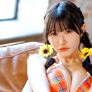 Sayaka Momota