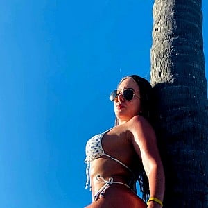 Scarlet Benz