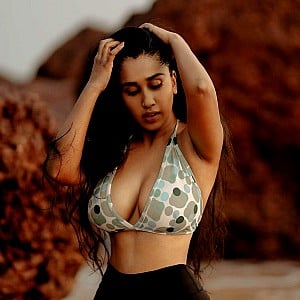Scarlett M Rose