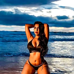Scarlett M Rose