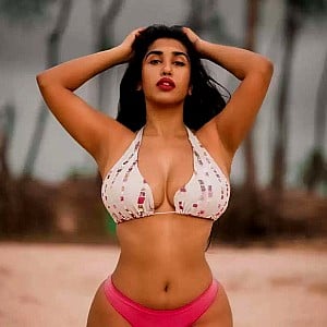 Scarlett M Rose