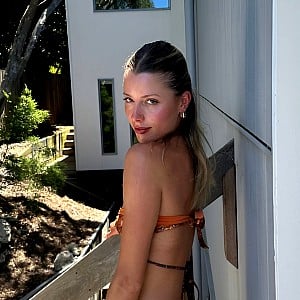 Scarlett Mayer