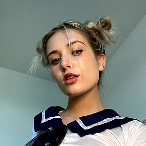 Scarlett Nior