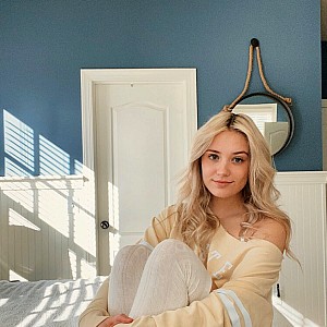 Scarlett Nior