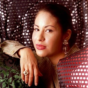 Selena (singer)