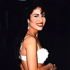 Selena (singer)