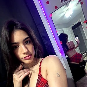 Selena Steele (Influencer)