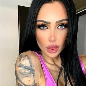 Selina Fox