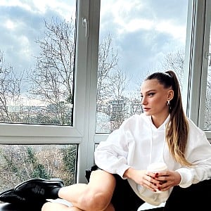 Serenay Sarikaya